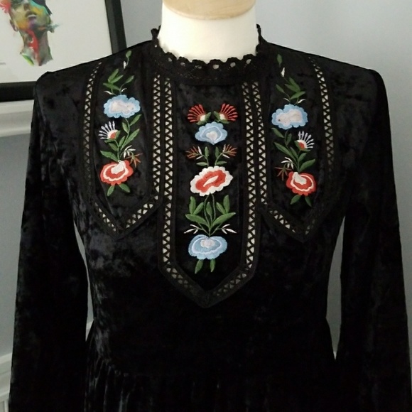 Black Crushed Velvet Boho Hippie Dress - Picture 4 of 7